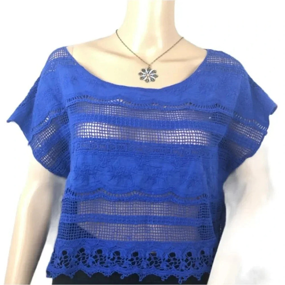 Nameless Floral Crochet Blue Top - Picture 1 of 3